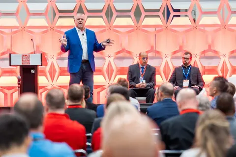Technical discussion at Valve World Americas 2025